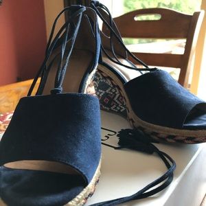 Cabi high heel wedges